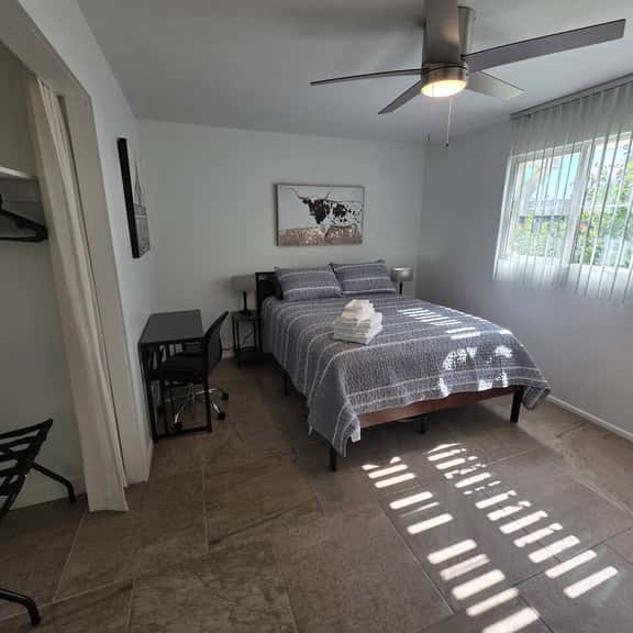 Prime Tempe Room #5 - Image 1