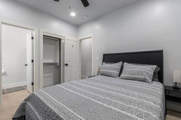 Mesa Downtown Room #7 - Image 4